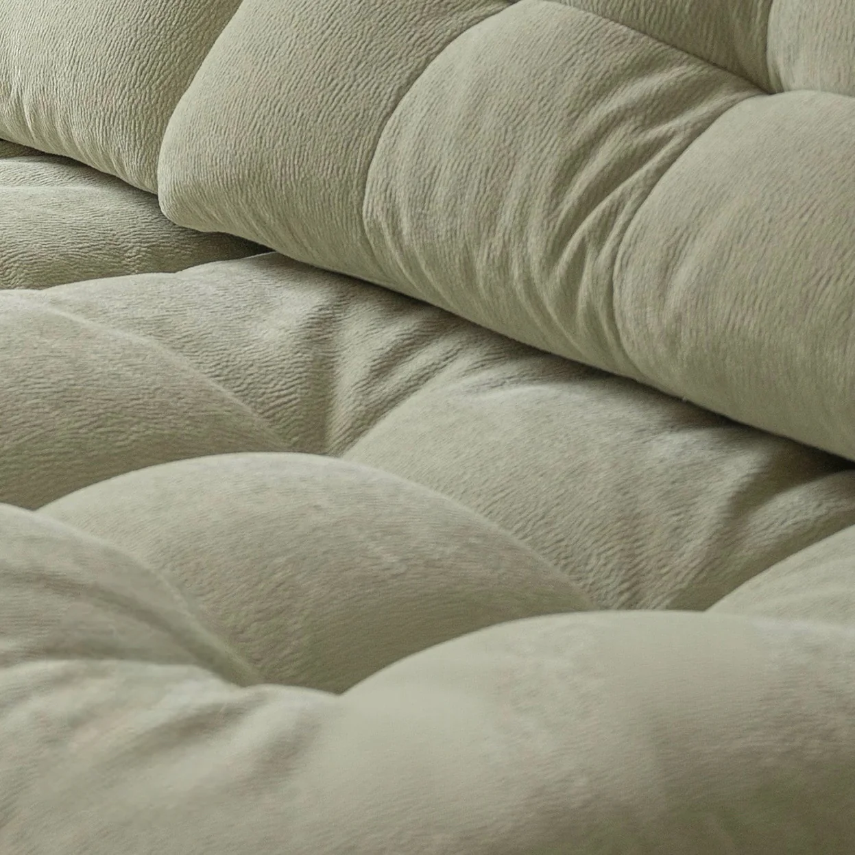 Tiffany Extendable Sofa in Chenille - Image 10